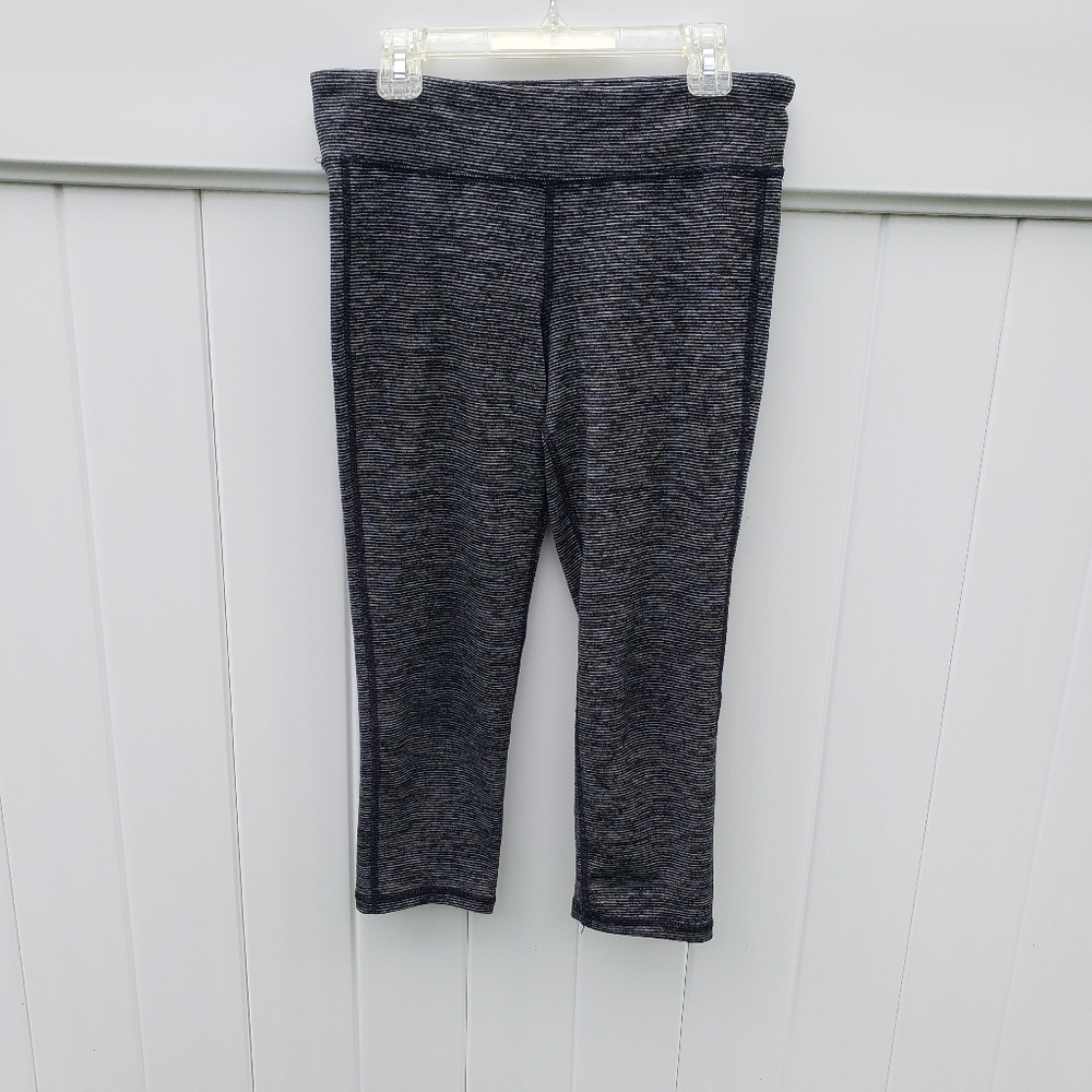 Old Navy Gray Capri Leggings Child XL/14